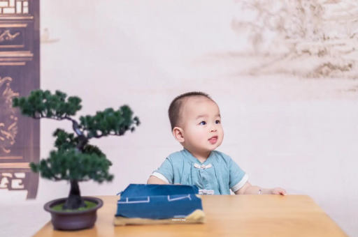 海拉尔6个月的宝宝 海拉尔6个月的宝宝